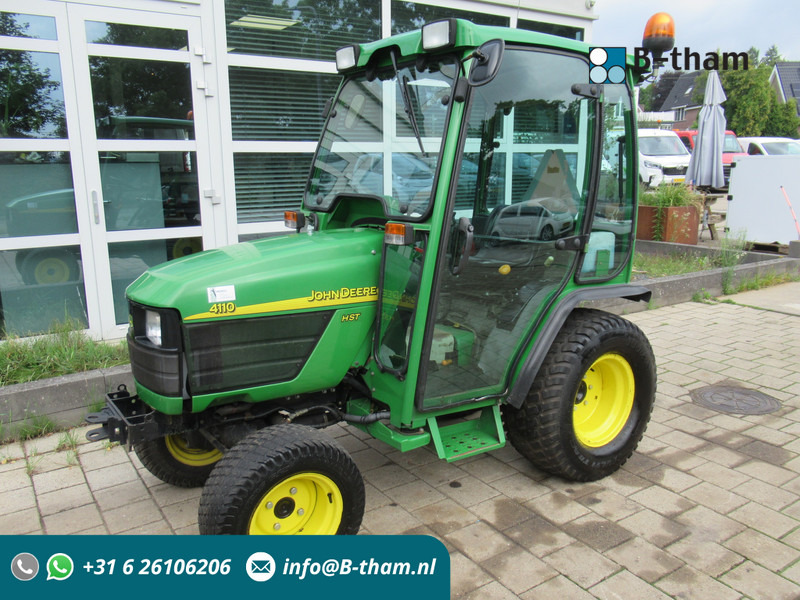 John Deere 4110 4WD 4x4 Hydrostaat Cabine - Tractor: afbeelding 1 John Deere 4110 4WD 4x4 Hydrostaat Cabine - Tractor: afbeelding 1