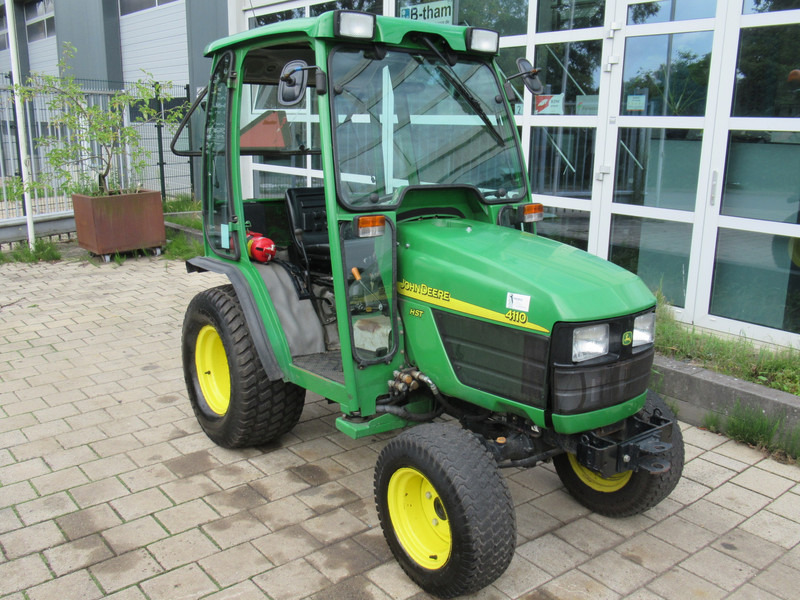 John Deere 4110 4WD 4x4 Hydrostaat Cabine - Tractor: afbeelding 3 John Deere 4110 4WD 4x4 Hydrostaat Cabine - Tractor: afbeelding 3
