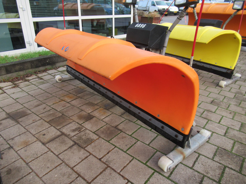 NIDO SNK 210 EPZ 12V HYDRO 240 cm Schneepflug, Snowplow, Sneeuwploeg - Sneeuwruimer: afbeelding 4 NIDO SNK 210 EPZ 12V HYDRO 240 cm Schneepflug, Snowplow, Sneeuwploeg - Sneeuwruimer: afbeelding 4