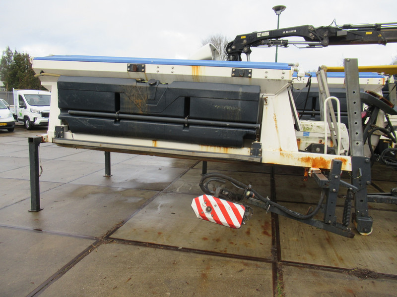 NIDO STRATOS B40-36 PALN Rotopower 4m3 + 2.200L Salzstreuer Saltspreader Zoutstrooier - Zout/ Zandstrooier: afbeelding 2 NIDO STRATOS B40-36 PALN Rotopower 4m3 + 2.200L Salzstreuer Saltspreader Zoutstrooier - Zout/ Zandstrooier: afbeelding 2