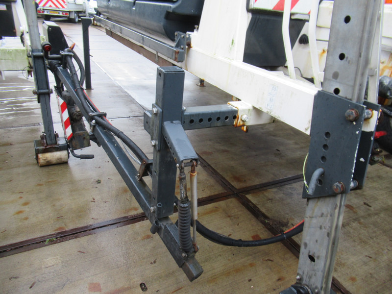 NIDO STRATOS B40-36 PALN Rotopower 4m3 + 2.200L Salzstreuer Saltspreader Zoutstrooier - Zout/ Zandstrooier: afbeelding 4 NIDO STRATOS B40-36 PALN Rotopower 4m3 + 2.200L Salzstreuer Saltspreader Zoutstrooier - Zout/ Zandstrooier: afbeelding 4