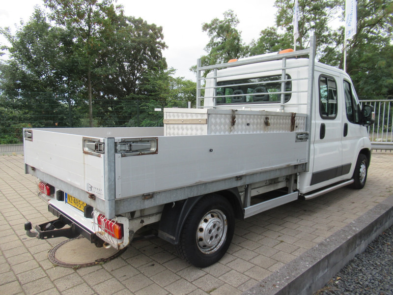 Peugeot Boxer 335 2.2 HDI L3 XR DOKA Dubbelcabine Engine broken - Bestelwagen met open laadbak, Bestelwagen met dubbele cabine: afbeelding 4 Peugeot Boxer 335 2.2 HDI L3 XR DOKA Dubbelcabine Engine broken - Bestelwagen met open laadbak, Bestelwagen met dubbele cabine: afbeelding 4