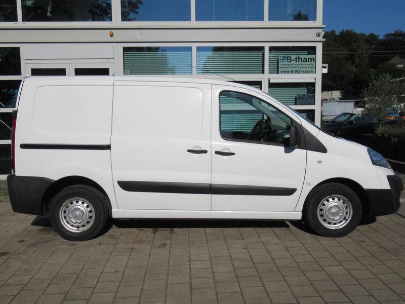 Peugeot Expert 227 1.6 HDI L1H1 P+ 3-zit ! Top Staat ! AIRCO - Kleine bestelwagen: afbeelding 3 Peugeot Expert 227 1.6 HDI L1H1 P+ 3-zit ! Top Staat ! AIRCO - Kleine bestelwagen: afbeelding 3