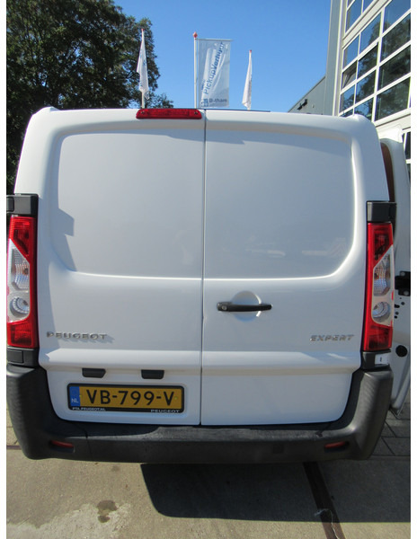 Peugeot Expert 227 1.6 HDI L1H1 P+ 3-zit ! Top Staat ! AIRCO - Kleine bestelwagen: afbeelding 4 Peugeot Expert 227 1.6 HDI L1H1 P+ 3-zit ! Top Staat ! AIRCO - Kleine bestelwagen: afbeelding 4
