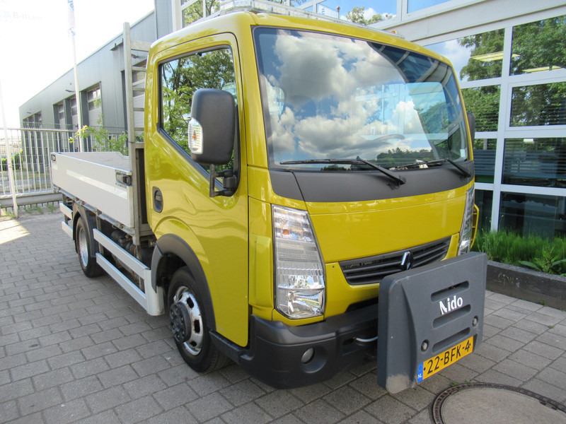 Renault Maxity 2.5DCi 107KW Airco Open laadbak Twist Lock - Bestelwagen met open laadbak: afbeelding 5 Renault Maxity 2.5DCi 107KW Airco Open laadbak Twist Lock - Bestelwagen met open laadbak: afbeelding 5