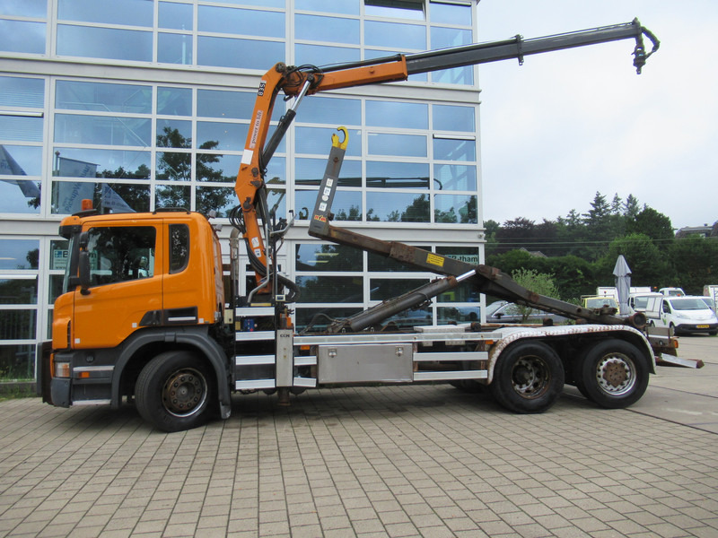 Scania P 320 B 6x2*4 + HMF 835 + HYVA Haakarm - Haakarmsysteem vrachtwagen, Kraanwagen: afbeelding 3 Scania P 320 B 6x2*4 + HMF 835 + HYVA Haakarm - Haakarmsysteem vrachtwagen, Kraanwagen: afbeelding 3