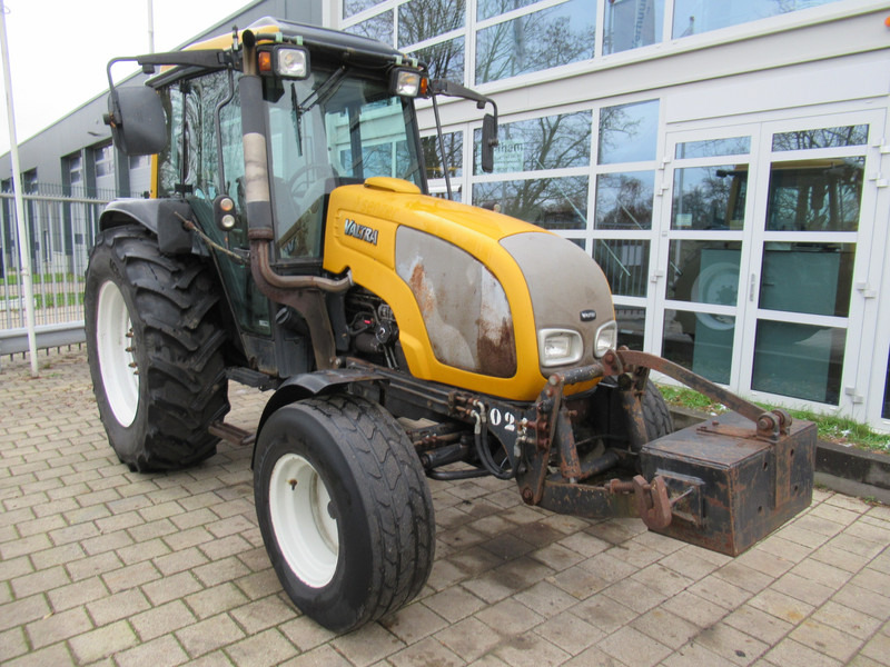Valtra A75 4x2 + Fronthef VALMET - Tractor: afbeelding 3 Valtra A75 4x2 + Fronthef VALMET - Tractor: afbeelding 3
