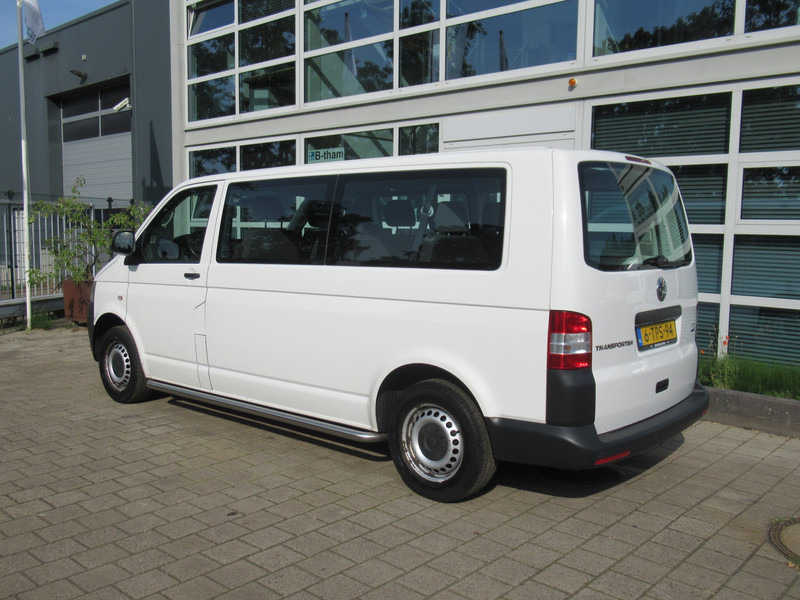Volkswagen Transporter Kombi T5 2.0 TDI 62KW L2H1 Comf. 9-Personen - Minibus, Personenvervoer: afbeelding 2 Volkswagen Transporter Kombi T5 2.0 TDI 62KW L2H1 Comf. 9-Personen - Minibus, Personenvervoer: afbeelding 2