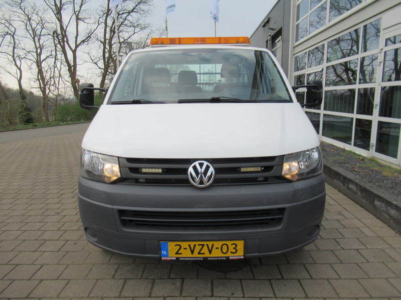 Volkswagen Transporter T5 2.0 TDI 62KW L2H1 Pick-Up Open laadbak - Bestelwagen met open laadbak: afbeelding 4 Volkswagen Transporter T5 2.0 TDI 62KW L2H1 Pick-Up Open laadbak - Bestelwagen met open laadbak: afbeelding 4