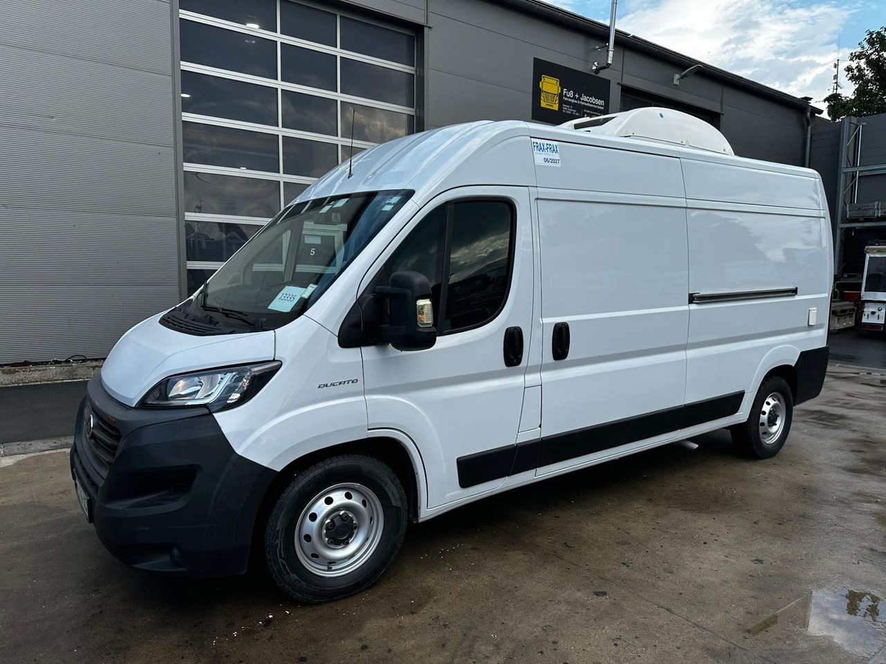 Fiat Ducato Isberg Pharma-Kühler -30°C/4°C/22°C - Koelwagen: afbeelding 1 Fiat Ducato Isberg Pharma-Kühler -30°C/4°C/22°C - Koelwagen: afbeelding 1