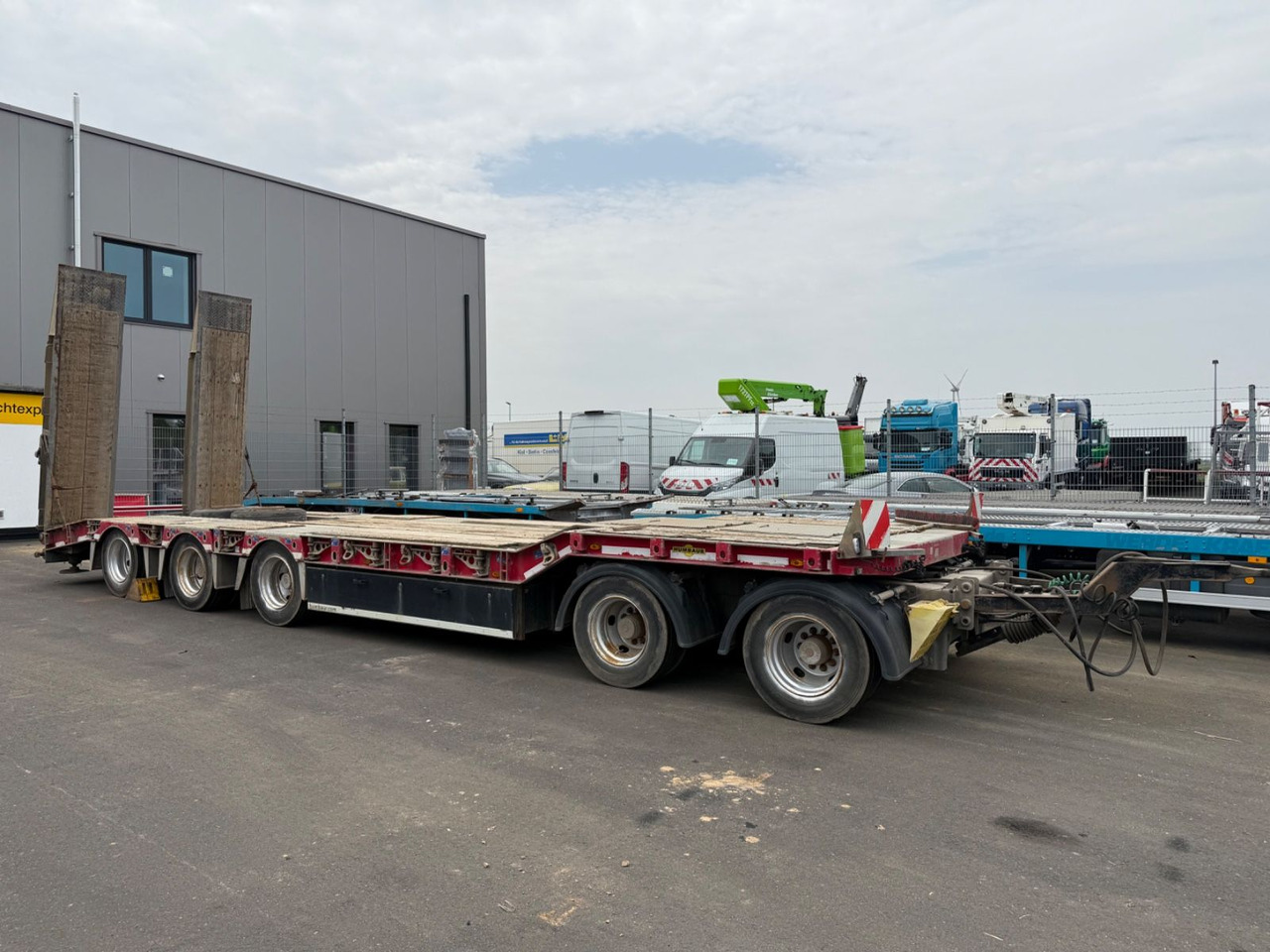 Humbaur 5-Achs Tieflader / Lift- und Lenkachse/ 50 to - Dieplader aanhangwagen: afbeelding 1 Humbaur 5-Achs Tieflader / Lift- und Lenkachse/ 50 to - Dieplader aanhangwagen: afbeelding 1