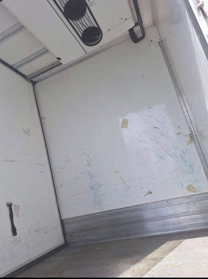 Iveco POLEN! 120E19CF T1000R Spectrum - Koelwagen vrachtwagen: afbeelding 5 Iveco POLEN! 120E19CF T1000R Spectrum - Koelwagen vrachtwagen: afbeelding 5