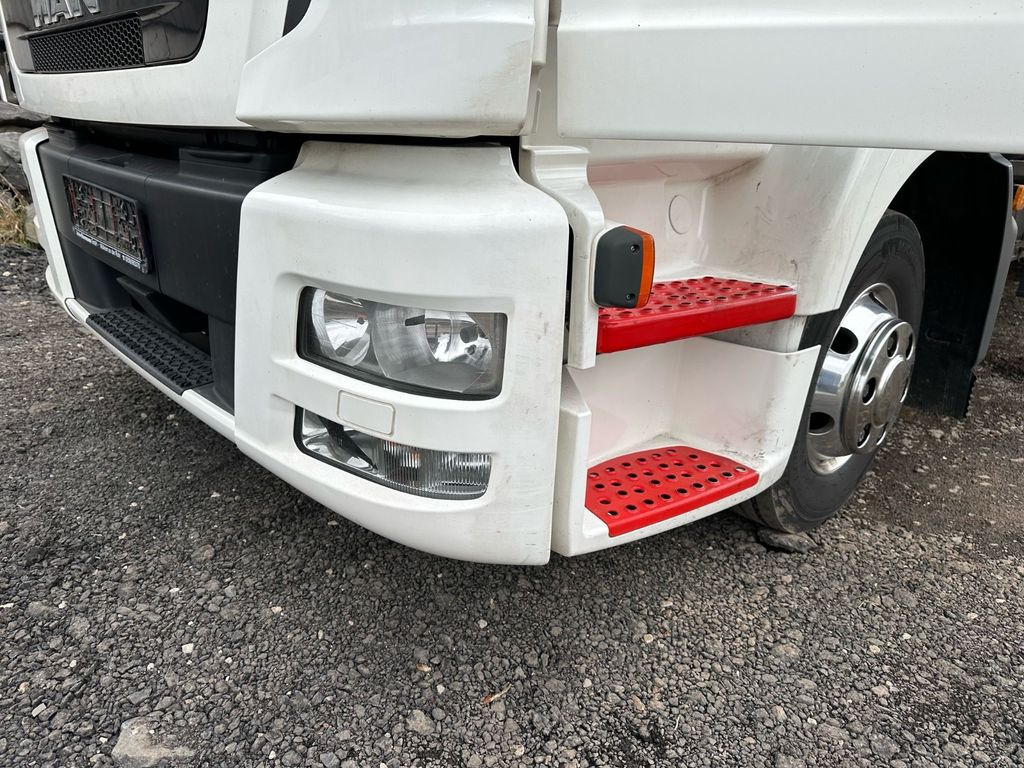 MAN TGL 8.250 XLX Fahrerhaus*VDI 2700* MAN TGL 8.250*4er Zug*XLX Kabine*VDI 2700* - Autovrachtwagen vrachtwagen: afbeelding 4 MAN TGL 8.250 XLX Fahrerhaus*VDI 2700* MAN TGL 8.250*4er Zug*XLX Kabine*VDI 2700* - Autovrachtwagen vrachtwagen: afbeelding 4