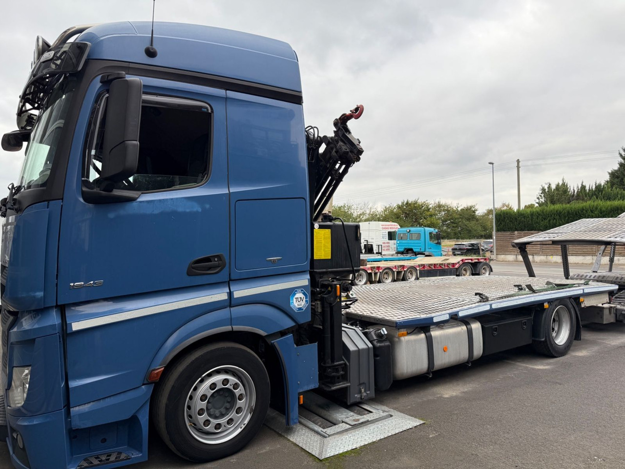 Mercedes-Benz Actros 1843 FVG 5-Zug / VDI 2700 / Kran MKG - Autovrachtwagen vrachtwagen: afbeelding 2 Mercedes-Benz Actros 1843 FVG 5-Zug / VDI 2700 / Kran MKG - Autovrachtwagen vrachtwagen: afbeelding 2