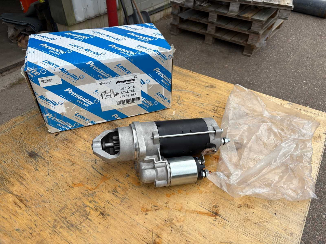 Starter motor Prestolite - Starter voor Bouwmachine: afbeelding 1 Starter motor Prestolite - Starter voor Bouwmachine: afbeelding 1