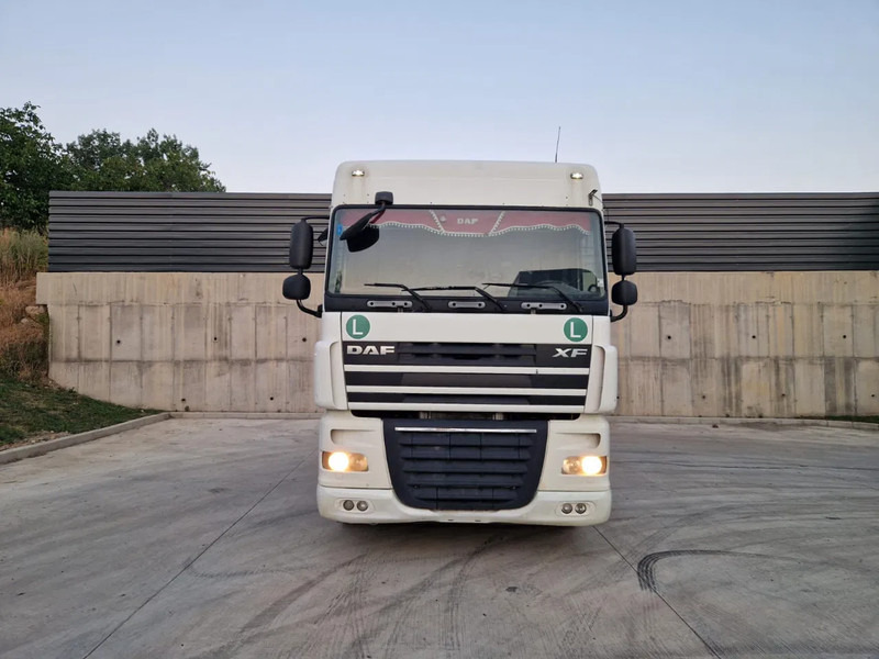 DAF XF 106.460 - Terminal trekker: afbeelding 1 DAF XF 106.460 - Terminal trekker: afbeelding 1