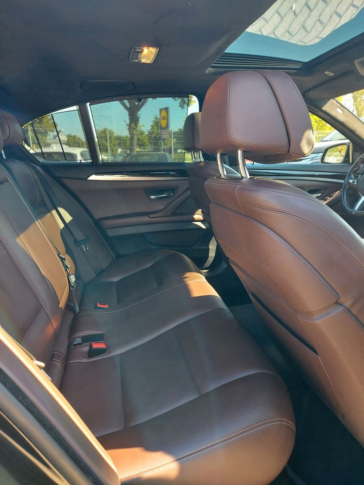 Sedan BMW 550i Limousine Autom. M-Sport HUD Glasdach H&K: afbeelding 21