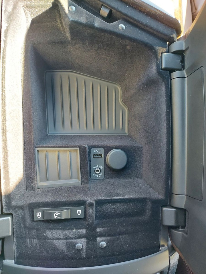 Sedan BMW 550i Limousine Autom. M-Sport HUD Glasdach H&K: afbeelding 23