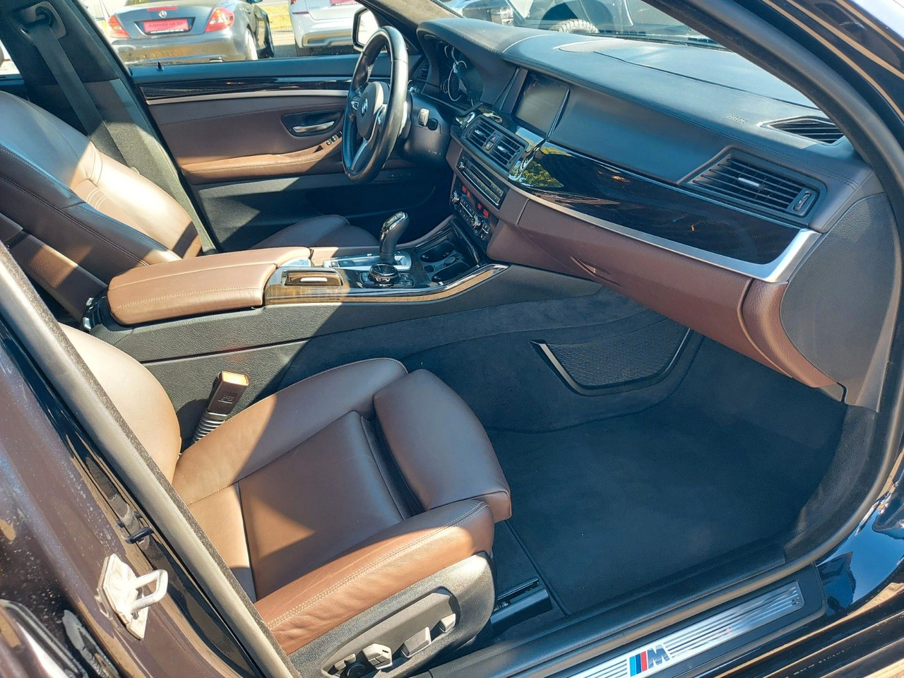 Sedan BMW 550i Limousine Autom. M-Sport HUD Glasdach H&K: afbeelding 19