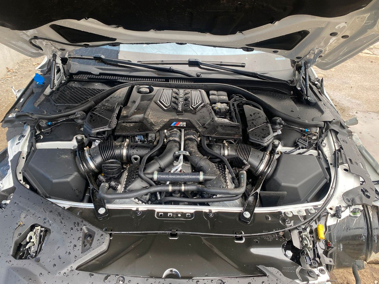 BMW M8 Baureihe M8 Cabrio Competition - Cabrio: afbeelding 2 BMW M8 Baureihe M8 Cabrio Competition - Cabrio: afbeelding 2