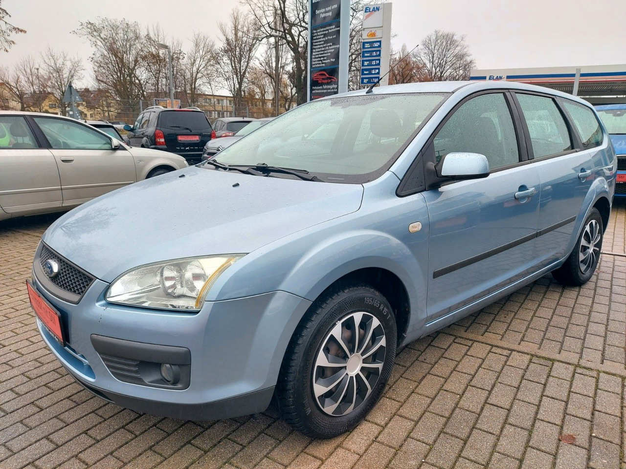 Ford Focus Turnier Fun X Klima Sitzheizung - Stationwagen: afbeelding 3 Ford Focus Turnier Fun X Klima Sitzheizung - Stationwagen: afbeelding 3