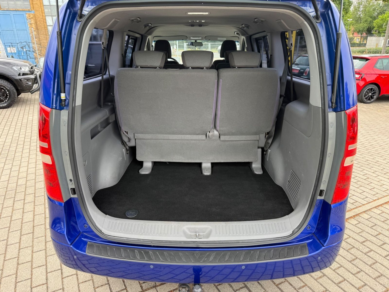 Personenvervoer Hyundai H-1 Travel Comfort 8 SITZER KLIMAA. STANDHEIZUNG: afbeelding 14 Personenvervoer Hyundai H-1 Travel Comfort 8 SITZER KLIMAA. STANDHEIZUNG: afbeelding 14