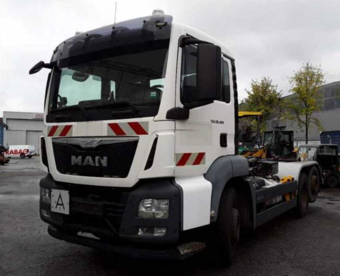 MAN 26.400 ABROLLER HIAB - Haakarmsysteem vrachtwagen: afbeelding 1 MAN 26.400 ABROLLER HIAB - Haakarmsysteem vrachtwagen: afbeelding 1