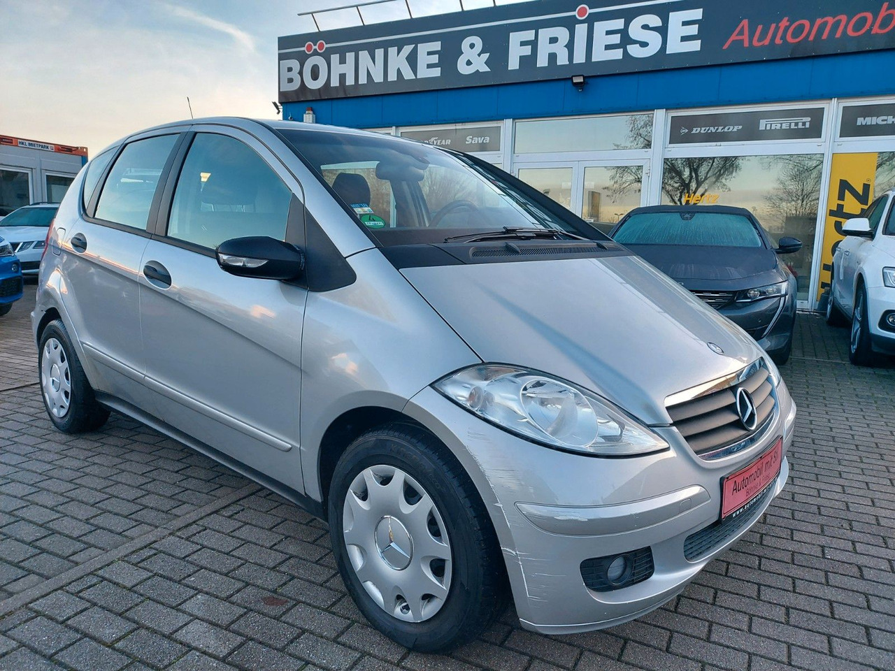 Mercedes-Benz A 150 5 Türen Klimaautomatik Sitzheizung - Personenwagen: afbeelding 1 Mercedes-Benz A 150 5 Türen Klimaautomatik Sitzheizung - Personenwagen: afbeelding 1