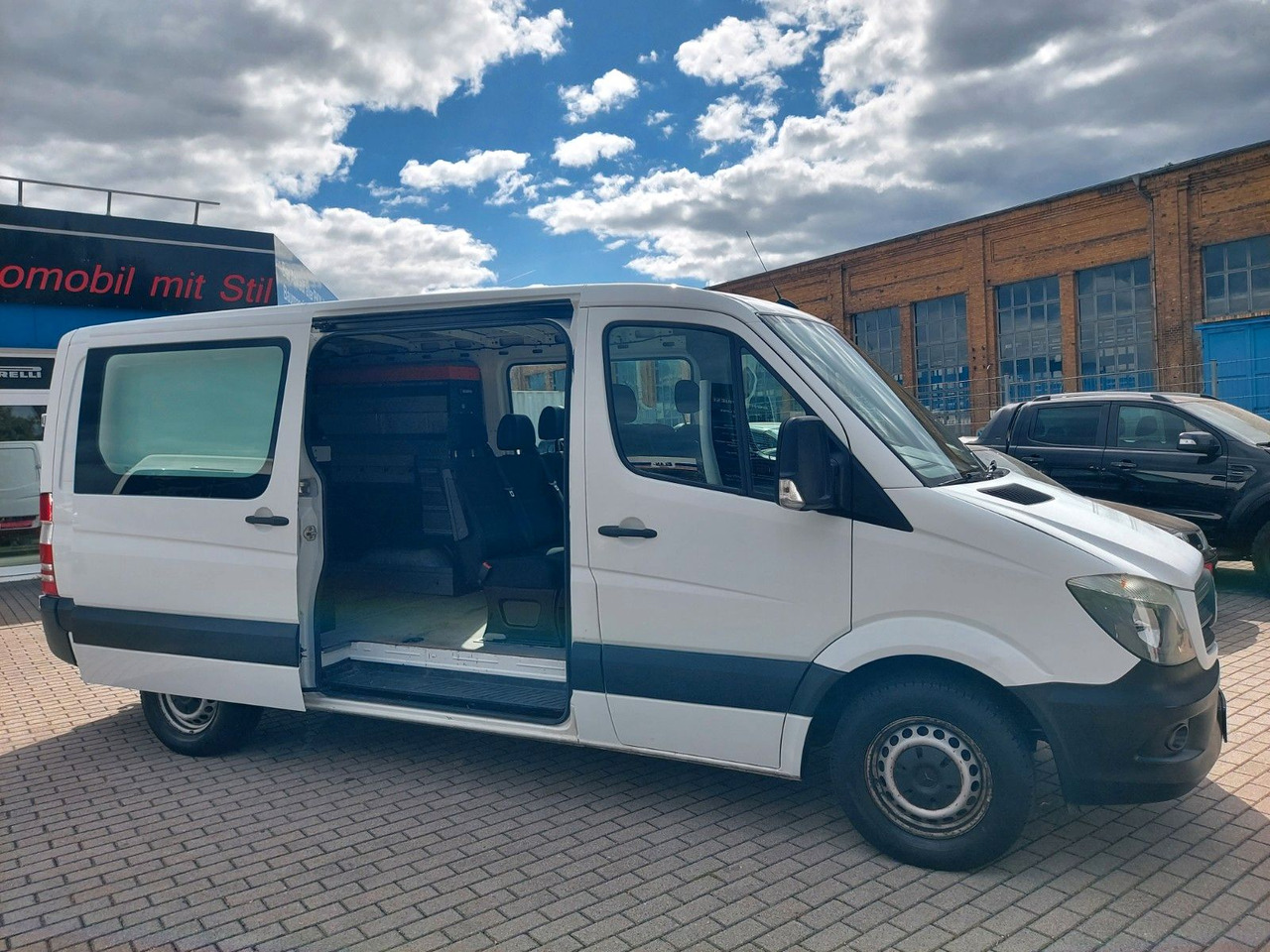 Mercedes-Benz Sprinter II Kasten 314 CDI Mixto 6 Sitze - Personenvervoer: afbeelding 1 Mercedes-Benz Sprinter II Kasten 314 CDI Mixto 6 Sitze - Personenvervoer: afbeelding 1
