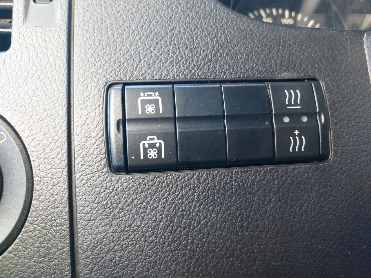 Mercedes-Benz Sprinter II Kasten 516 5T KLIMA AHK MAXI - Gesloten bestelwagen: afbeelding 3 Mercedes-Benz Sprinter II Kasten 516 5T KLIMA AHK MAXI - Gesloten bestelwagen: afbeelding 3