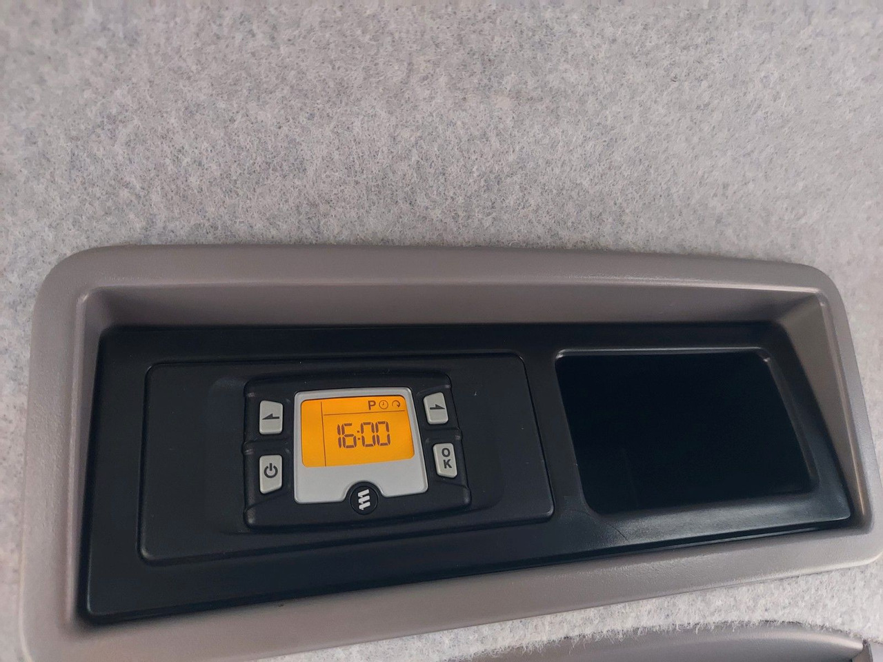 Mercedes-Benz Sprinter II Pritsche/DoKa 516 CDI KLIMA AHK - Bestelwagen met open laadbak, Bestelwagen met dubbele cabine: afbeelding 2 Mercedes-Benz Sprinter II Pritsche/DoKa 516 CDI KLIMA AHK - Bestelwagen met open laadbak, Bestelwagen met dubbele cabine: afbeelding 2