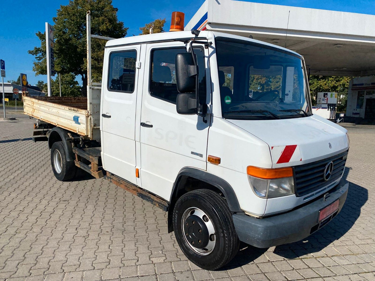 Mercedes-Benz VARIO 816D Doka 3 Seiten Kipper Meiller - Kipper bestelwagen, Bestelwagen met dubbele cabine: afbeelding 2 Mercedes-Benz VARIO 816D Doka 3 Seiten Kipper Meiller - Kipper bestelwagen, Bestelwagen met dubbele cabine: afbeelding 2