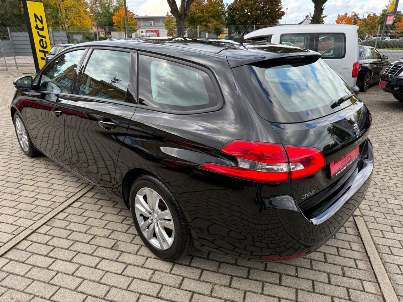 Peugeot 308 SW Active TEMPOMAT NAVI KLIMAA NAVI - Stationwagen: afbeelding 5 Peugeot 308 SW Active TEMPOMAT NAVI KLIMAA NAVI - Stationwagen: afbeelding 5