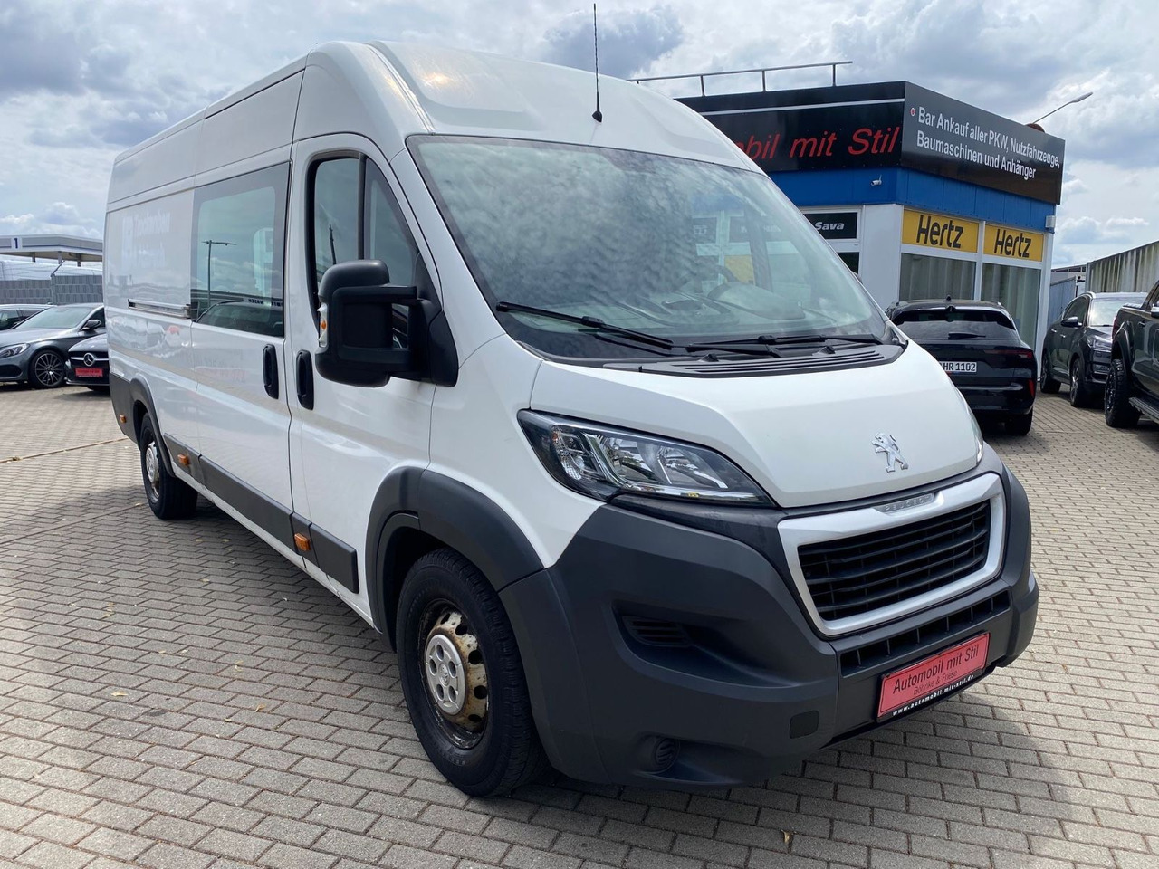 Peugeot Boxer Kasten Hochraum 435 L4H2 Komfort Plus Blue - Personenvervoer: afbeelding 2 Peugeot Boxer Kasten Hochraum 435 L4H2 Komfort Plus Blue - Personenvervoer: afbeelding 2