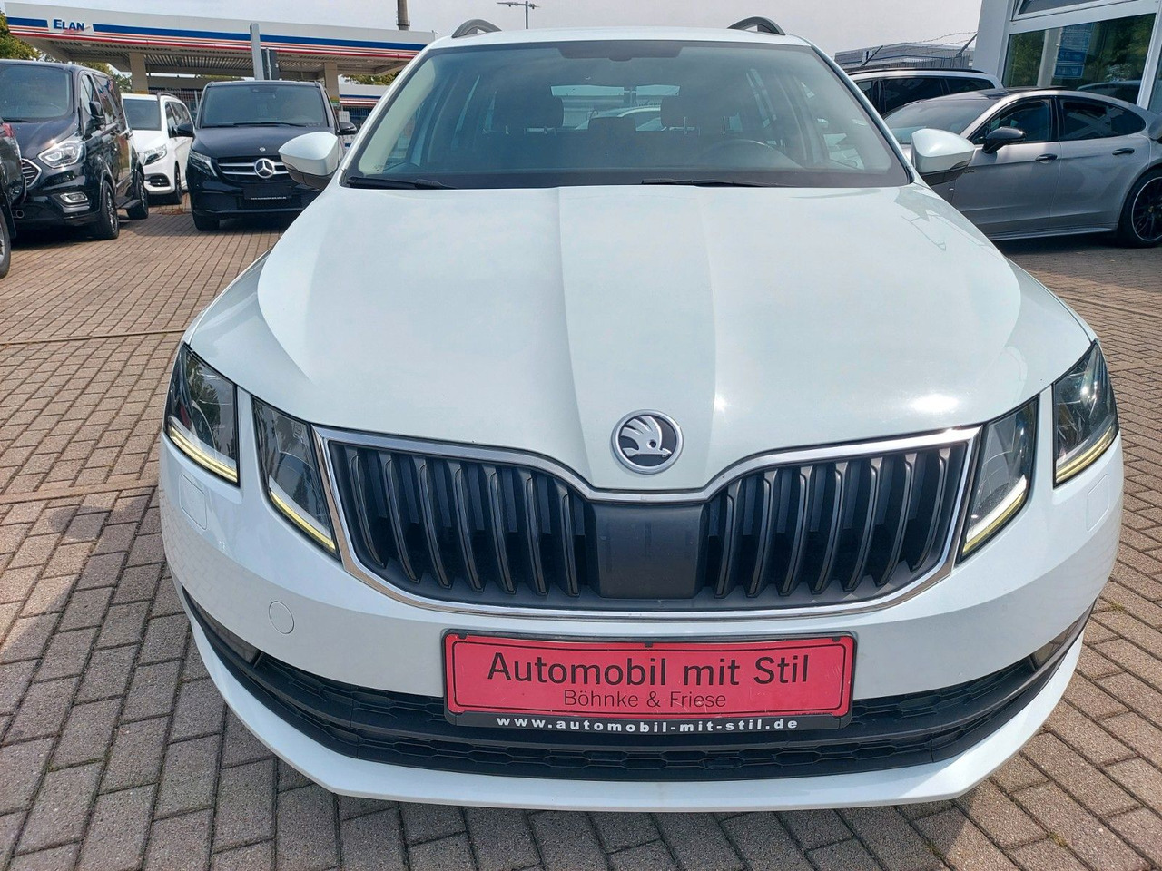 Skoda Octavia Combi Drive LED ACC Radar DAB 8xRad AHK - Stationwagen: afbeelding 4 Skoda Octavia Combi Drive LED ACC Radar DAB 8xRad AHK - Stationwagen: afbeelding 4