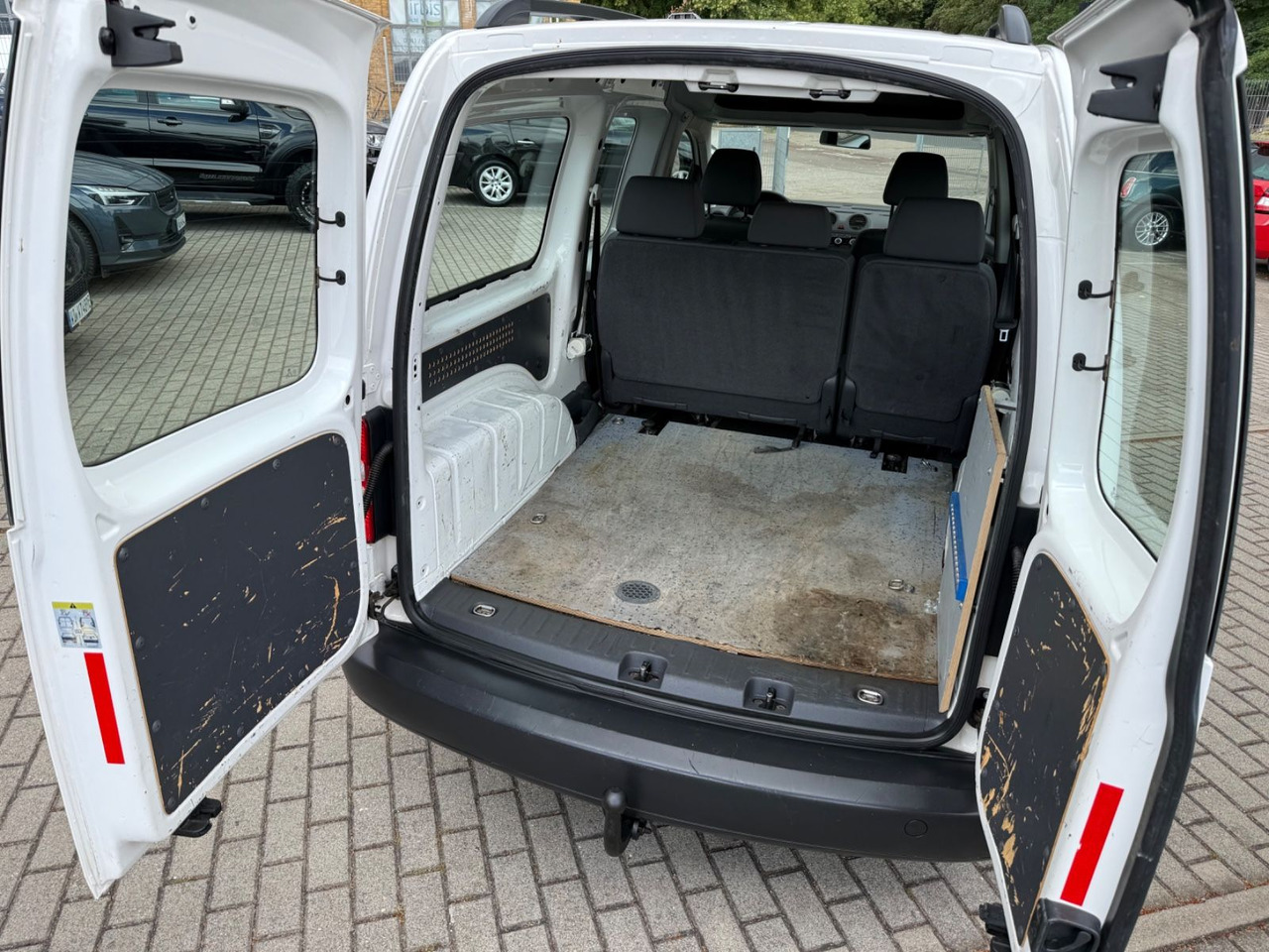 Personenvervoer Volkswagen Caddy Maxi KastenKombi 5 SITZER KLIMAA SHZ AHK: afbeelding 12 Personenvervoer Volkswagen Caddy Maxi KastenKombi 5 SITZER KLIMAA SHZ AHK: afbeelding 12