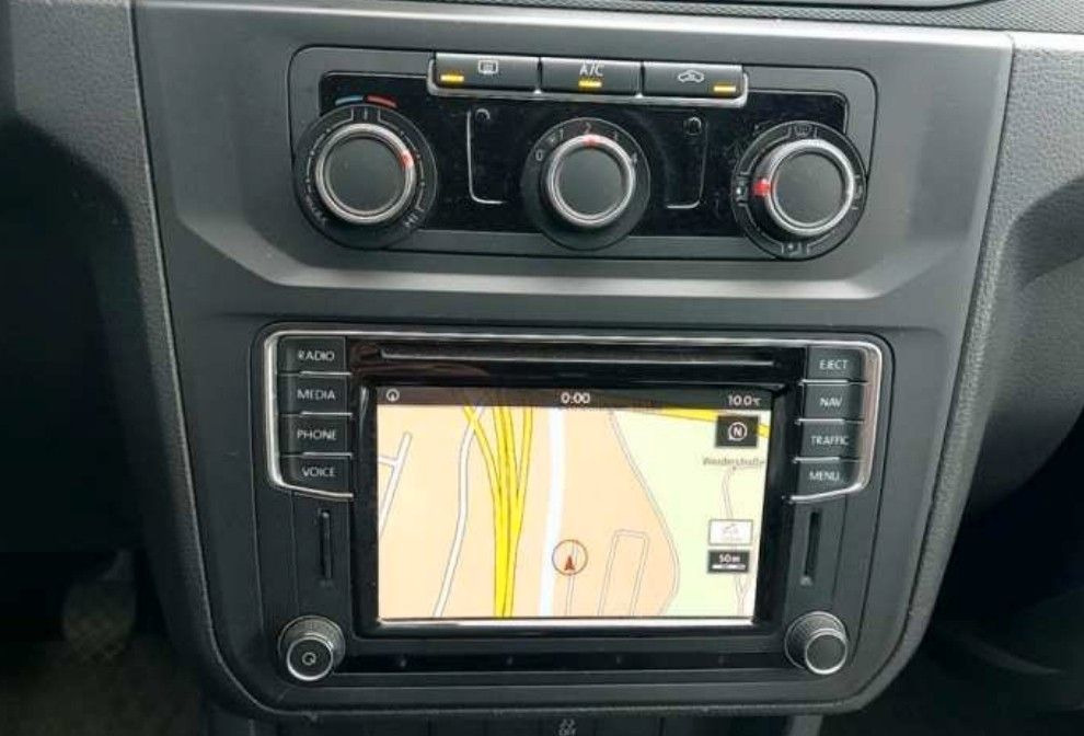 Volkswagen Caddy Nfz Kasten 4Motion 4x4 Klima - Personenvervoer: afbeelding 2 Volkswagen Caddy Nfz Kasten 4Motion 4x4 Klima - Personenvervoer: afbeelding 2