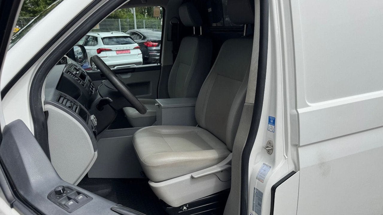 Personenvervoer Volkswagen T5 Transporter Kasten-Kombi Lang 4Motion KLIMA: afbeelding 9 Personenvervoer Volkswagen T5 Transporter Kasten-Kombi Lang 4Motion KLIMA: afbeelding 9