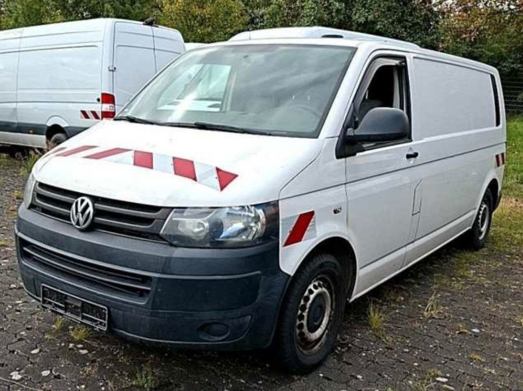 Volkswagen T5 Transporter Kasten Kombi lang 4Motion - Personenvervoer: afbeelding 2 Volkswagen T5 Transporter Kasten Kombi lang 4Motion - Personenvervoer: afbeelding 2