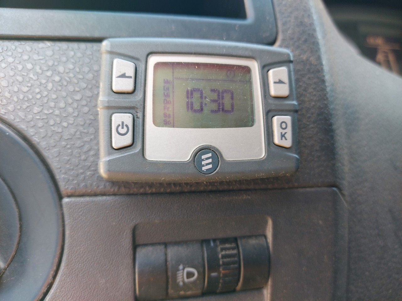 Volkswagen T5 Transporter Kasten Kombi lang 4Motion - Personenvervoer: afbeelding 4 Volkswagen T5 Transporter Kasten Kombi lang 4Motion - Personenvervoer: afbeelding 4