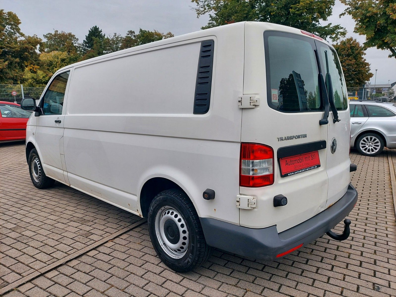 Volkswagen T5 Transporter Kasten Kombi lang Klima AHK - Personenvervoer: afbeelding 5 Volkswagen T5 Transporter Kasten Kombi lang Klima AHK - Personenvervoer: afbeelding 5