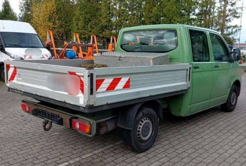 Volkswagen T5 Transporter Pritsche Doppelkabine - Bestelwagen met open laadbak, Bestelwagen met dubbele cabine: afbeelding 4 Volkswagen T5 Transporter Pritsche Doppelkabine - Bestelwagen met open laadbak, Bestelwagen met dubbele cabine: afbeelding 4