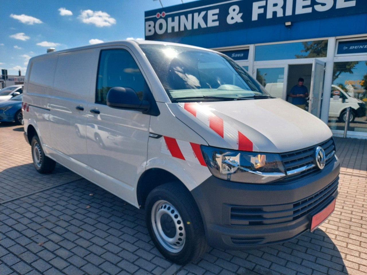 Volkswagen T6 Transporter Kasten-Kombi Lang Klima - Personenvervoer: afbeelding 2 Volkswagen T6 Transporter Kasten-Kombi Lang Klima - Personenvervoer: afbeelding 2