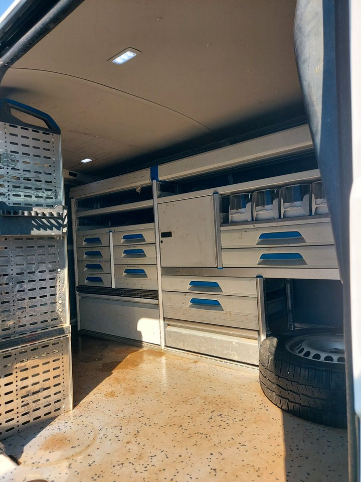 Leasing  Volkswagen T6 Transporter Kasten Kombi lang Motorschaden Volkswagen T6 Transporter Kasten Kombi lang Motorschaden: afbeelding 22