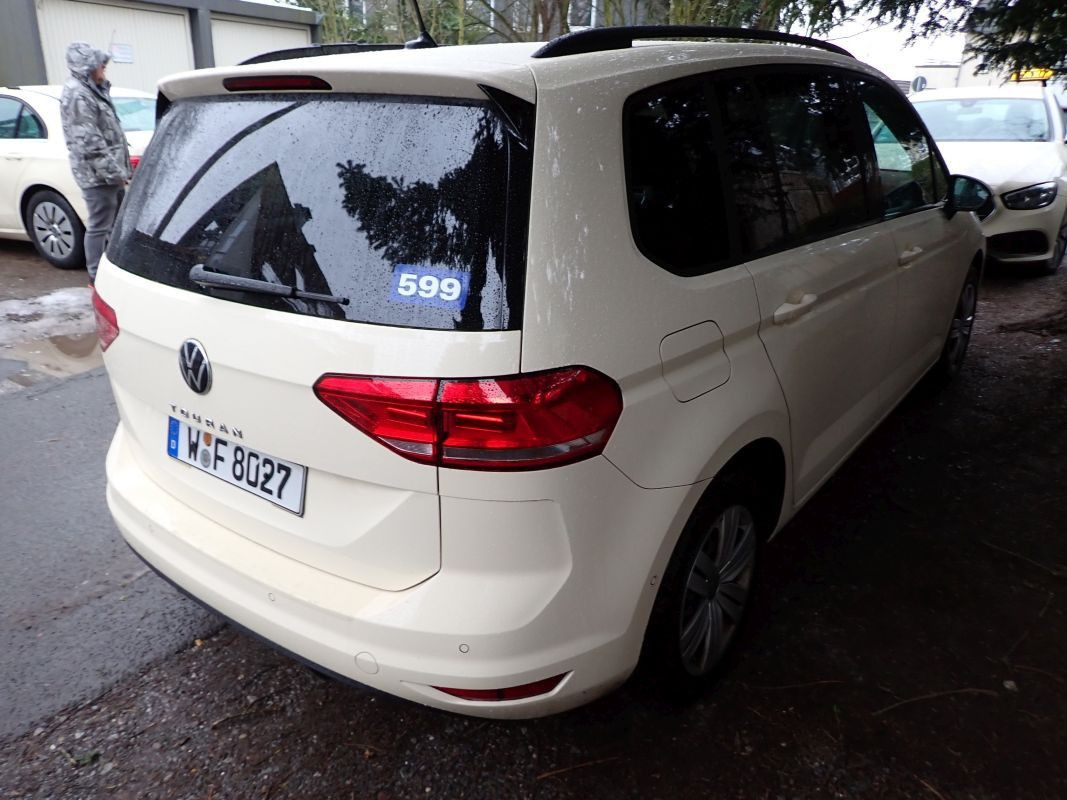 Volkswagen Touran 2.0 TDI SCR DSG Comfortline TAXI LED NAVI - Personenvervoer: afbeelding 3 Volkswagen Touran 2.0 TDI SCR DSG Comfortline TAXI LED NAVI - Personenvervoer: afbeelding 3