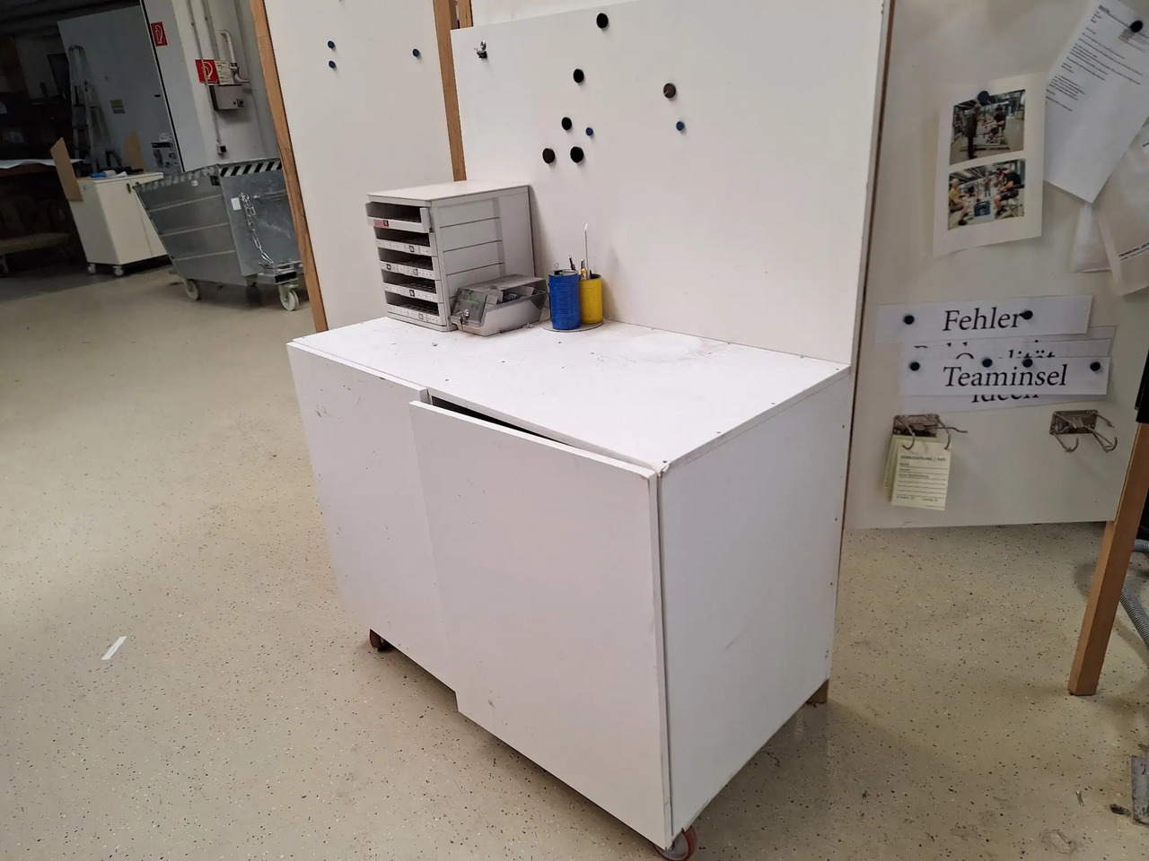 1 Stk. Arbeitsplatz - Werkplaats toebehoor: afbeelding 1 1 Stk. Arbeitsplatz - Werkplaats toebehoor: afbeelding 1