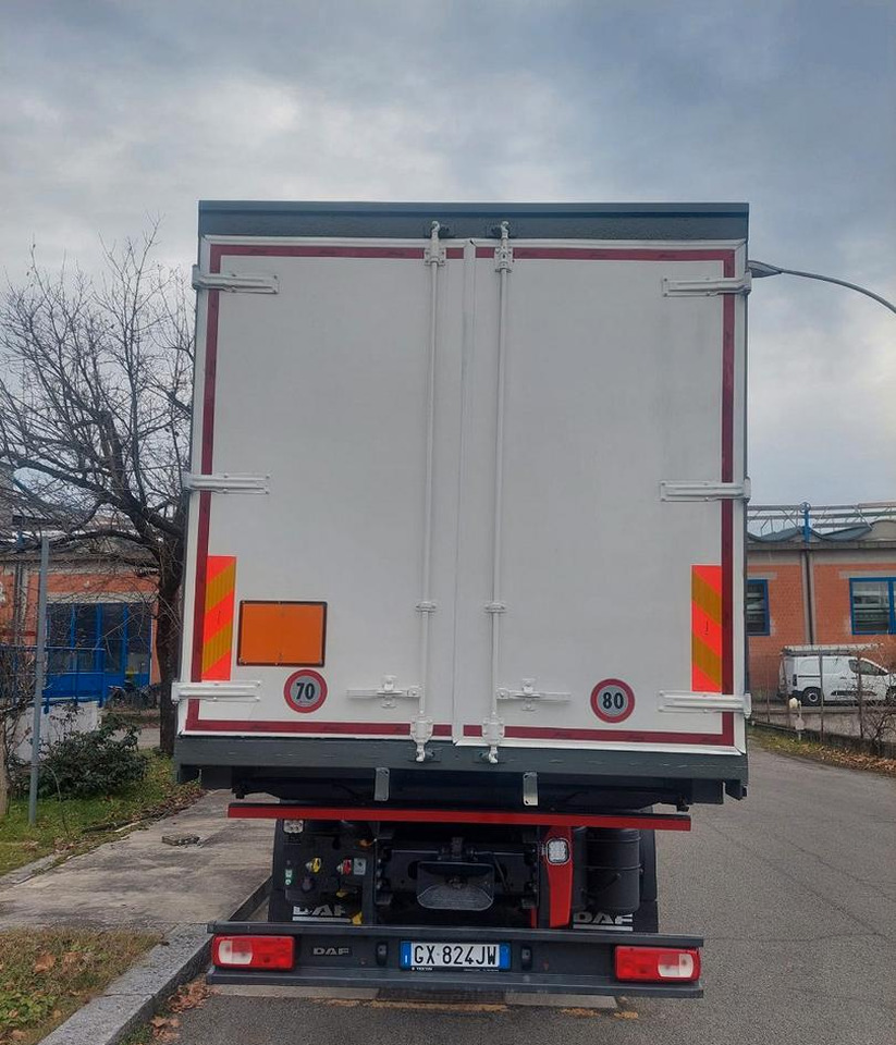 Daf xf 480 3 assi casse mobili INTARDER - Schuifzeilen vrachtwagen: afbeelding 2 Daf xf 480 3 assi casse mobili INTARDER - Schuifzeilen vrachtwagen: afbeelding 2