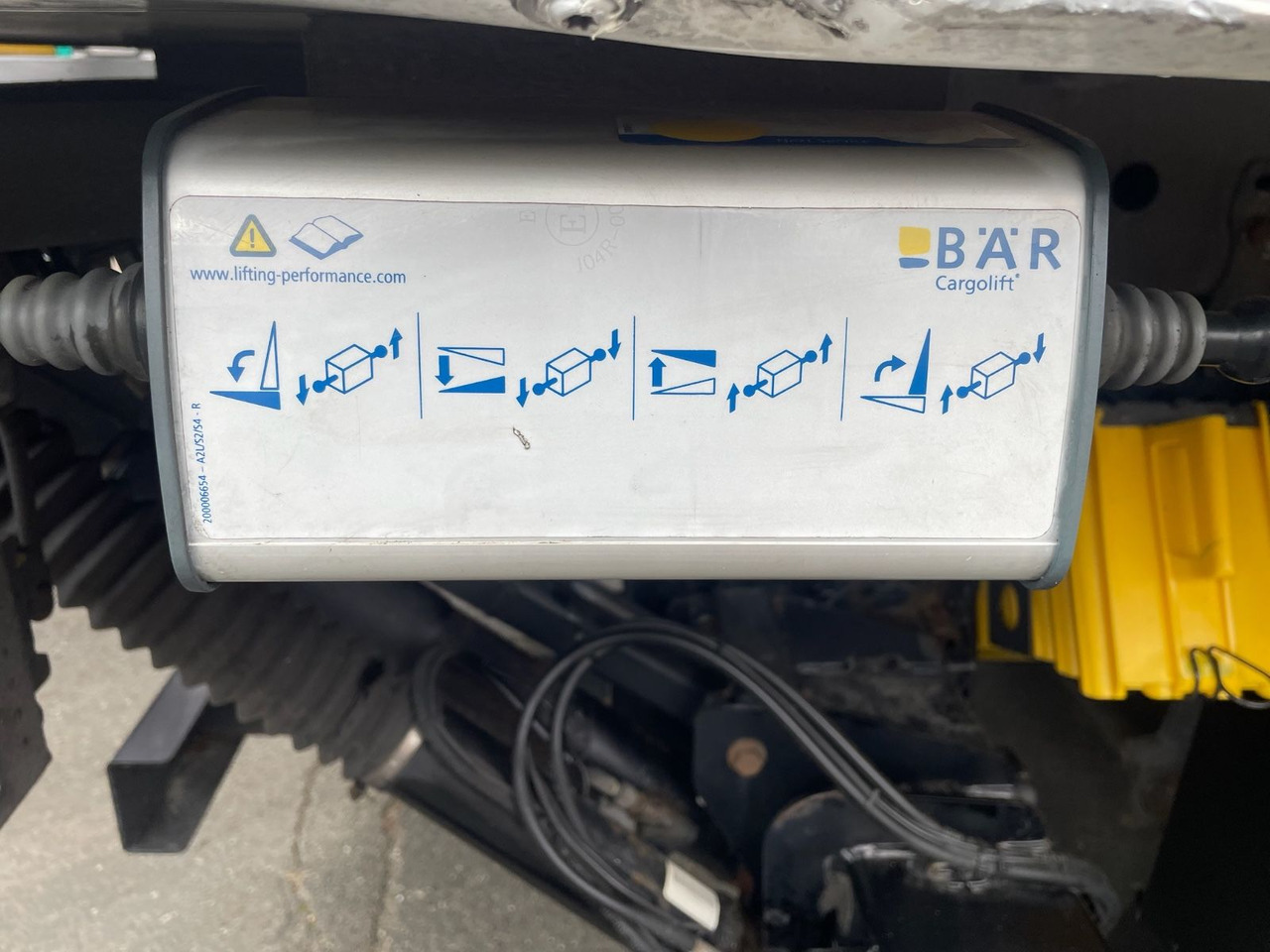 KERSCHER ZAA18 Kühlkoffer/CARRIER/SUPRA900U/LBW - Koelwagen aanhangwagen: afbeelding 4 KERSCHER ZAA18 Kühlkoffer/CARRIER/SUPRA900U/LBW - Koelwagen aanhangwagen: afbeelding 4