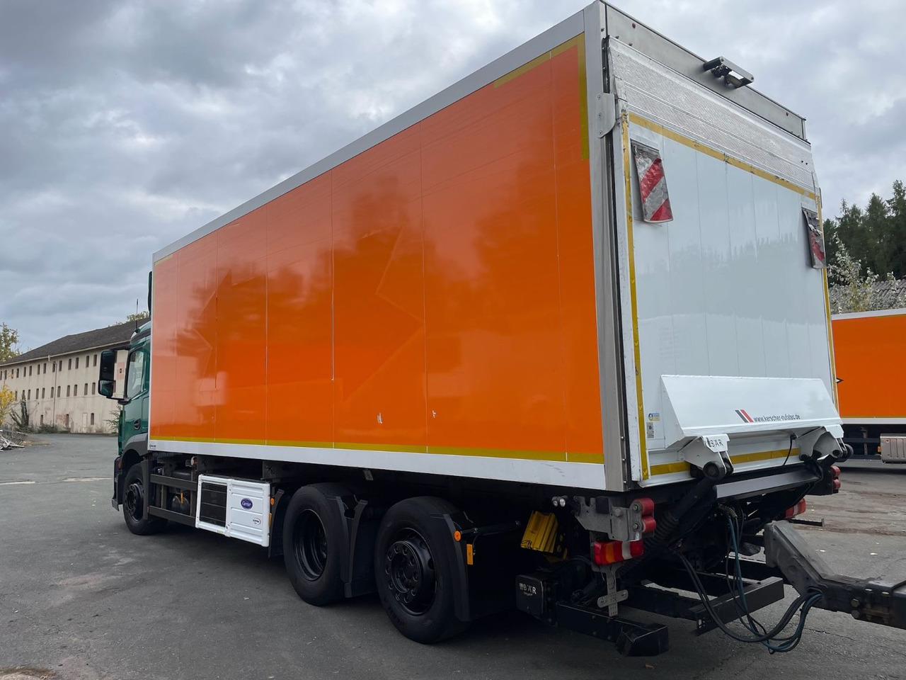 Mercedes-Benz Antos 2543 6x2 Kühlkoffer/CARRIER/NLA/LBW/AC/EU6 - Koelwagen vrachtwagen: afbeelding 4 Mercedes-Benz Antos 2543 6x2 Kühlkoffer/CARRIER/NLA/LBW/AC/EU6 - Koelwagen vrachtwagen: afbeelding 4