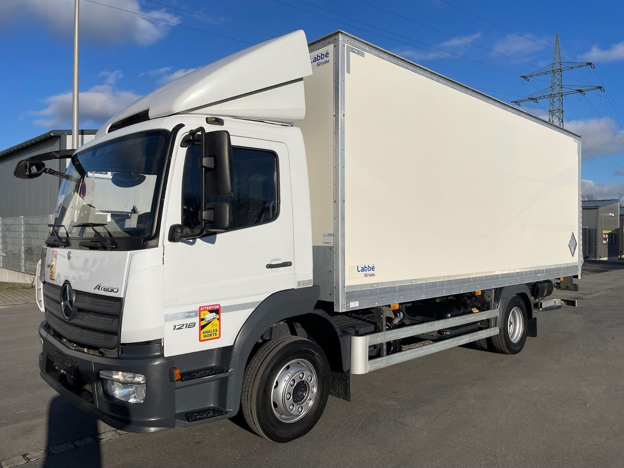 Mercedes-Benz Atego 1218 4x2 Koffer/FULL-ADR/EXIII/LBW/AC/EU6d - Bakwagen: afbeelding 3 Mercedes-Benz Atego 1218 4x2 Koffer/FULL-ADR/EXIII/LBW/AC/EU6d - Bakwagen: afbeelding 3